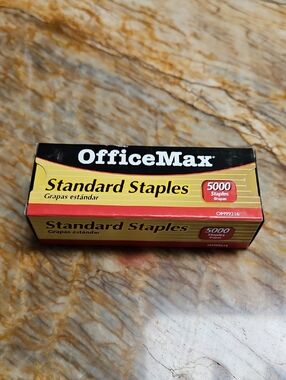 OFFICE MAX Standard Staples 5000 per Box. NEW